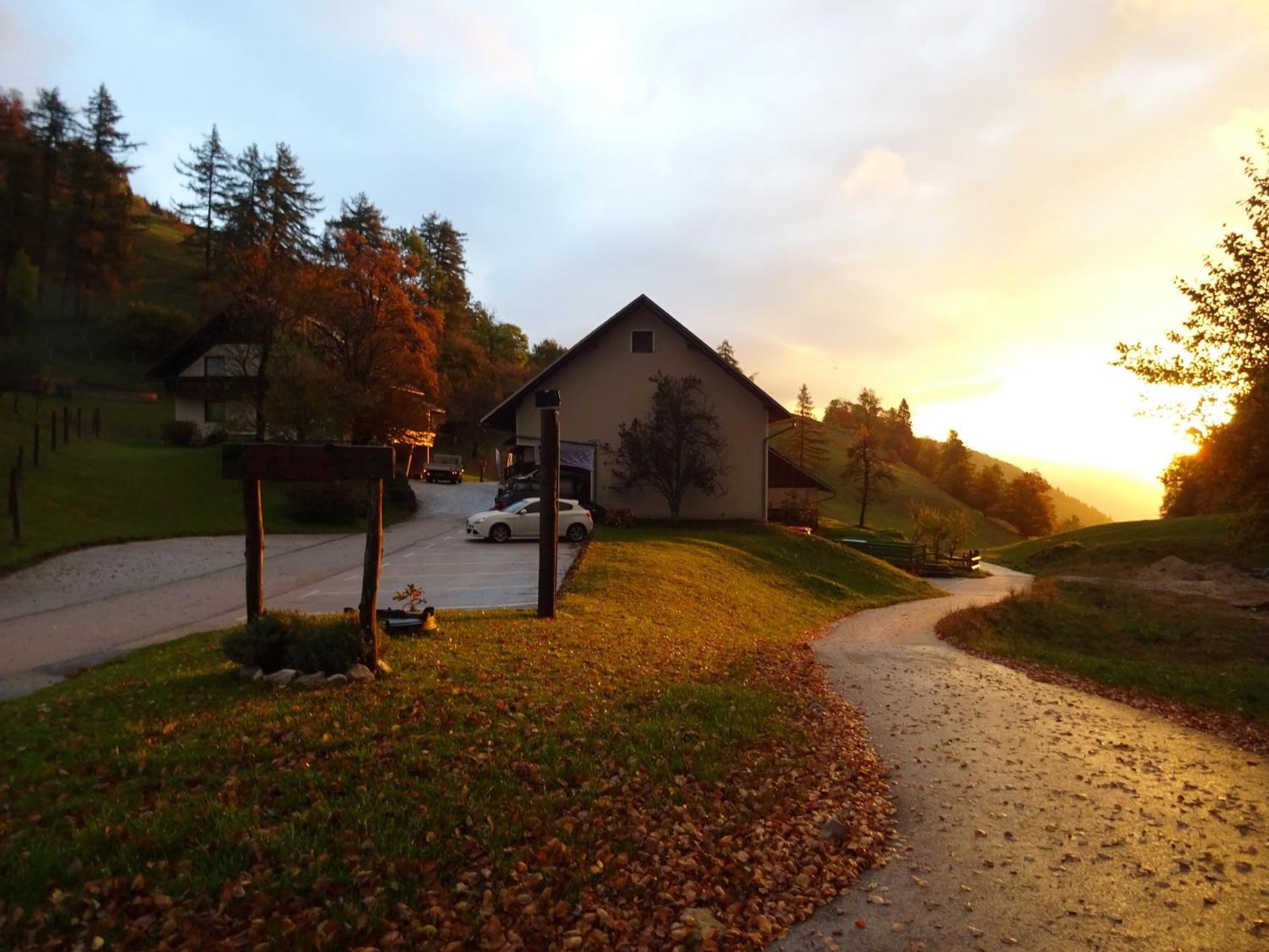 Tourist Farm Pr'Dovar Cerklje na Gorenjskem Exteriör bild